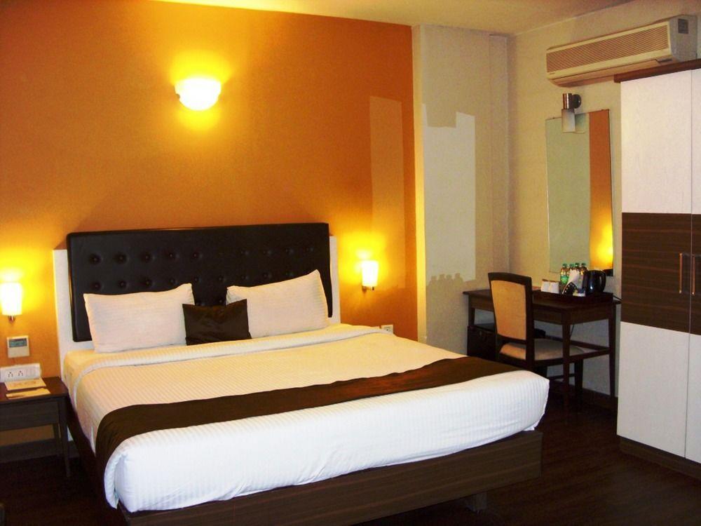 Mango Hotels, Samed Agra Agra  Ngoại thất bức ảnh